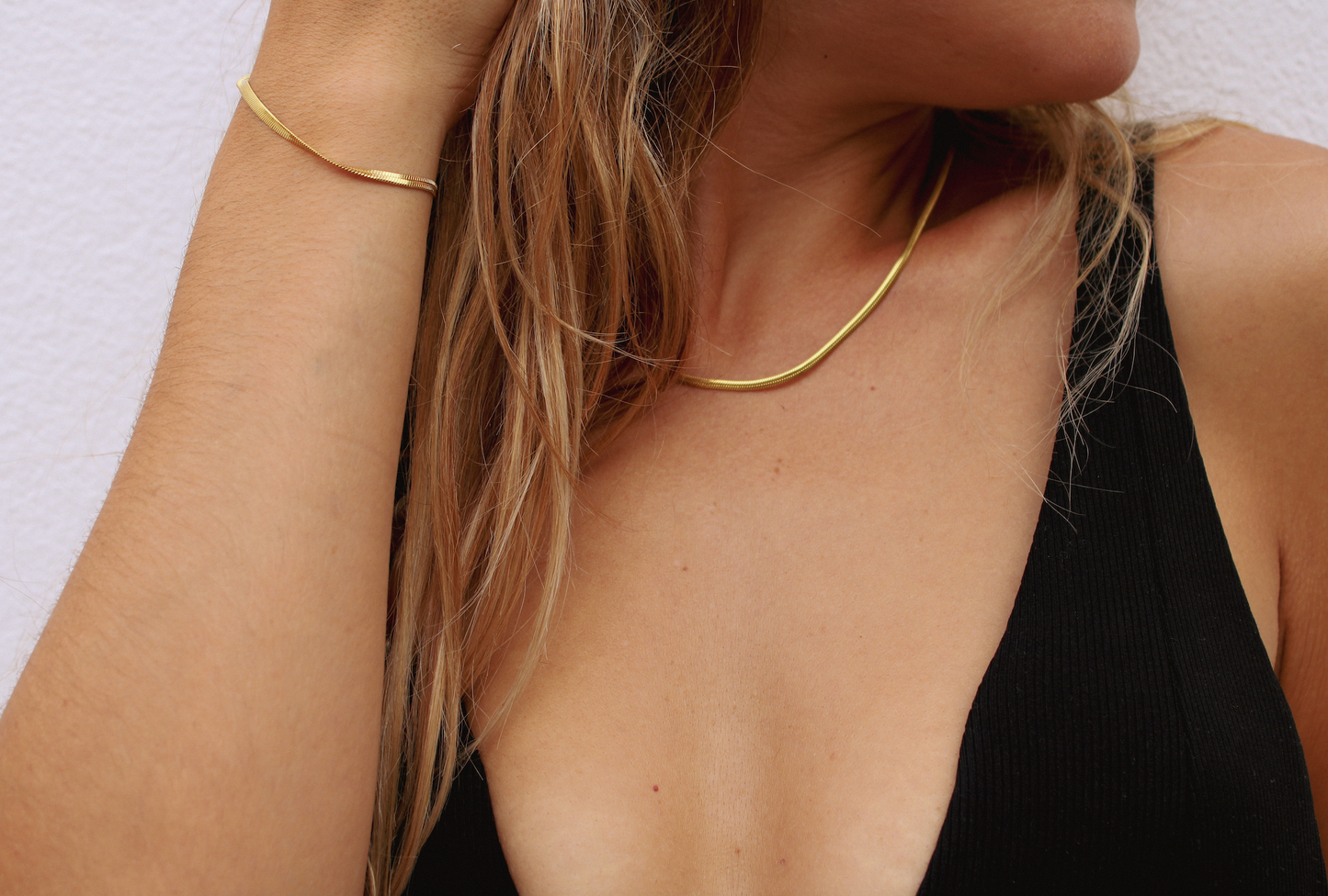 SNAKE NECKLACE